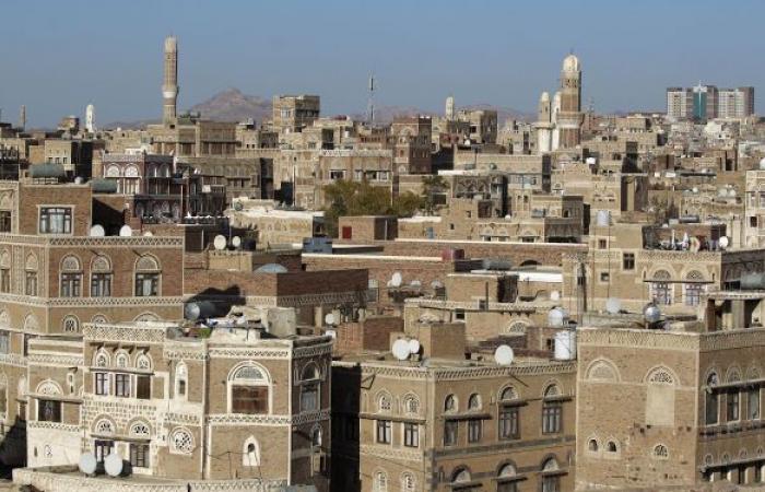 "أنصار الله" تعلن مقتل وإصابة 11 من الجيش اليمني بعمليات قنص