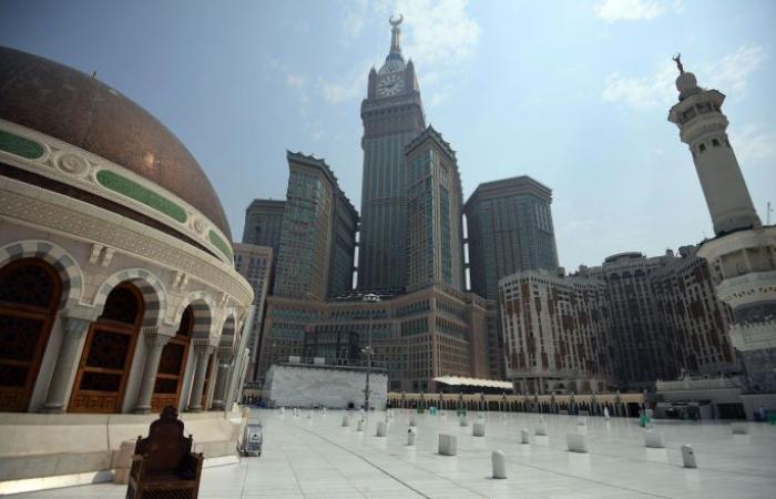 السعودية تحظر دخول المقيمين إلى مكة... ماذا يحدث في المملكة