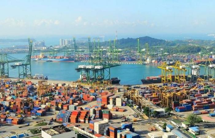 صادرات سنغافورة غير النفطية تتراجع بأكبر وتيرة في 6 سنوات