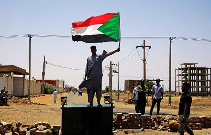 لجنة التحقيق الخاصة بفض الاعتصام في السودان تسلم النائب العام نتائج التحريات