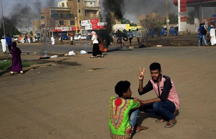 لجنة التحقيق الخاصة بفض الاعتصام في السودان تسلم النائب العام نتائج التحريات