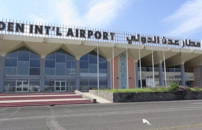 استئناف الرحلات الجوية من وإلى مطار عدن الدولي بعد ساعات من إعلان إغلاقه