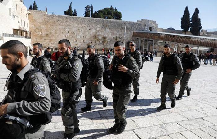 وزير إسرائيلي يدعو لتمكين اليهود من دخول المسجد الأقصى