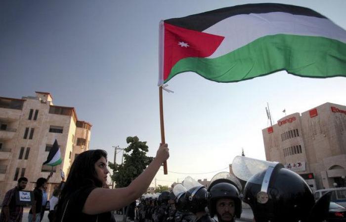 أعمال شغب في الرمثا الأردنية بسبب "كروز سجائر" والحكومة ترد