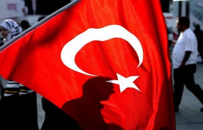 احتياطي النقد الأجنبي لدى تركيا يتراجع مليار دولار في أسبوع
