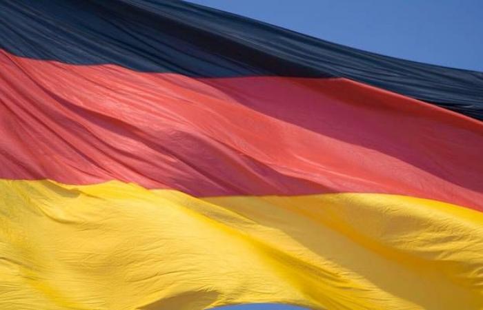 إيفو يخفض توقعات نمو اقتصاد ألمانيا وسط تحذيرات الركود