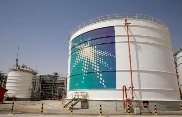 وكالة: أرامكو تعرض درجة نفط خام بديلة على مؤسسة النفط الهندية