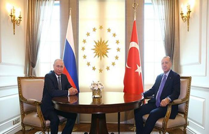 بوتين يصل لأنقرة ويلتقي أردوغان قبيل القمة الثلاثية حول سوريا