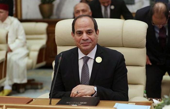 تفاصيل لقاء وزير الدفاع المصري مع مقاتلي الصاعقة والمظلات