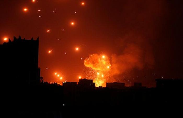 الحكومة اليمنية تحذر من انفجار باخرة "صافر" في مرفأ الحديدة