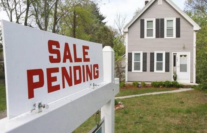 مبيعات المنازل الأمريكية قيد الانتظار ترتفع بعكس التقديرات