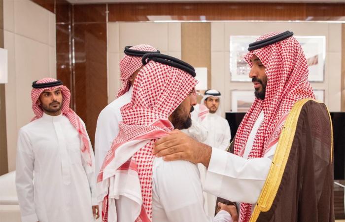 بالصور.. الملك سلمان وولي العهد يستقبلان أسرة اللواء عبدالعزيز الفغم