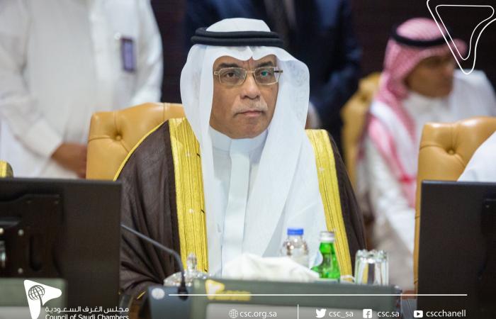 رئيس الوزراء السوداني: نسعى لحل كل المعوقات أمام المستثمرين السعوديين
