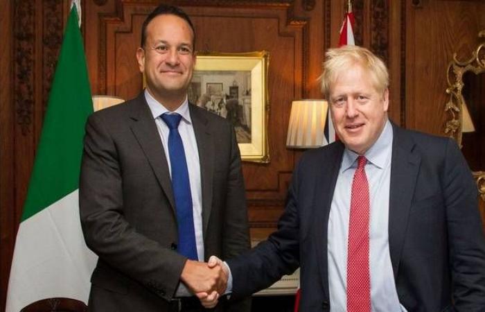 بريطانيا وإيرلندا يؤكدان إمكانية إتمام صفقة للبريكست