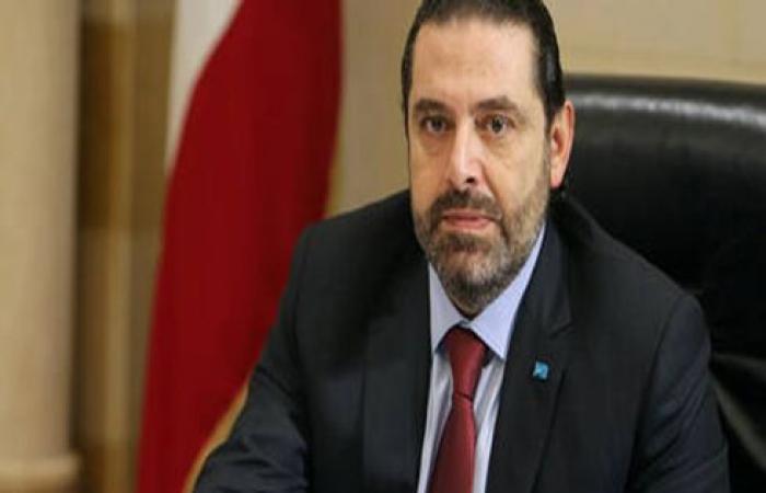 مجلس الوزراء اللبناني يلغي جلسة مع تواصل الاحتجاجات وإغلاق الطرق
