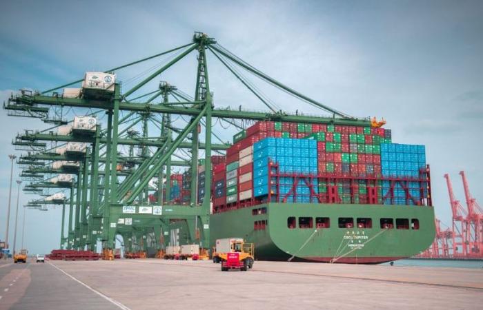 ارتفاع أعداد الحاويات بميناء الدمام 20.5% في 9 أشهر