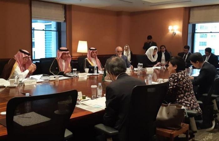 وزيرا الاقتصاد والتجارة السعوديان يلتقيان حاكمة طوكيو