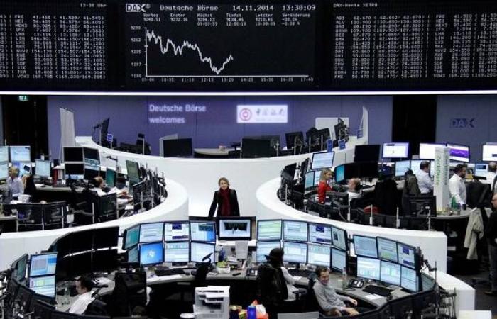 المخاوف التجارية تدفع الأسهم الأوروبية للهبوط عند الإغلاق
