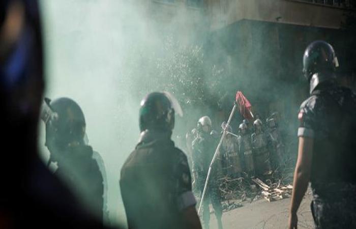 بالفيديو : لبنان.. الحراك مستمر والداخلية تنفي استخدام القوة المفرطة