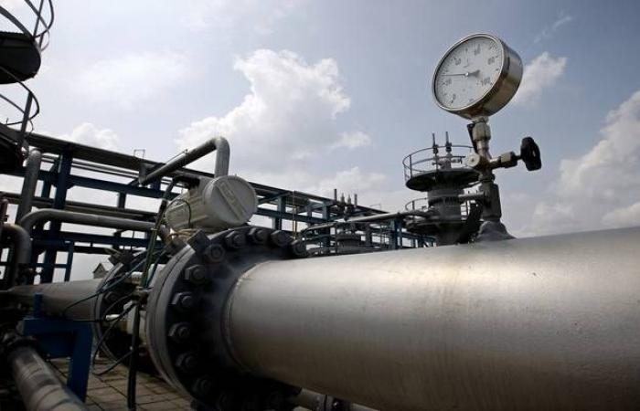 وكالة الطاقة: قرار أوبك والحلفاء لن يكبح فائض النفط