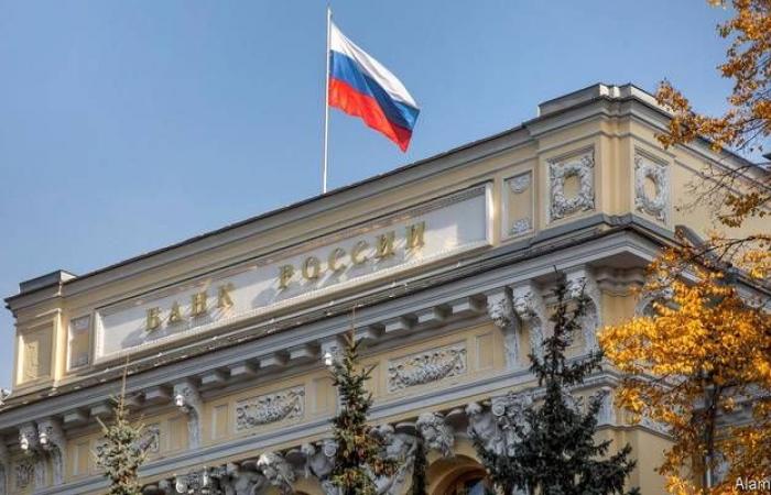 روسيا ترفع حصة الدولار في احتياطيات العملات الأجنبية