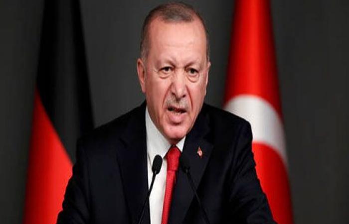 أردوغان: 400 ألف سوري يتوجهون إلى حدود تركيا من إدلب وأعلنا حالة الاستنفار