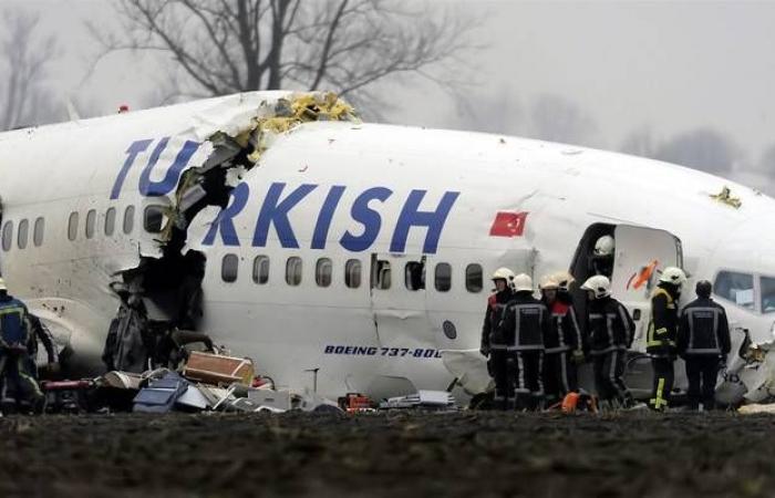 محدث..مقتل شخص وإصابة 157 آخرين في حادث طائرة بمطار إسطنبول