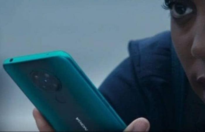 Nokia 8.2 5G يظهر في الإعلان التشويقي لفيلم جيمس بوند المرتقب