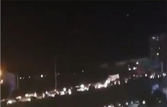 بالفيديو : معقل حزب الله .. مئات الهاربين من ضاحية بيروت الى الجنوب بسبب كورونا