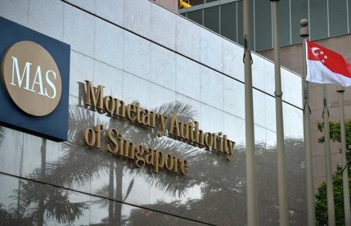 سنغافورة تقرر تيسير السياسة النقدية بخطوات غير مسبوقة منذ 2009