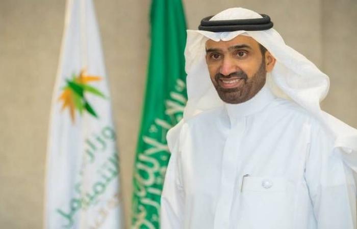 وزير الموارد البشرية السعودي يُعلق على إعفاء المنشآت الصغيرة من المقابل المالي