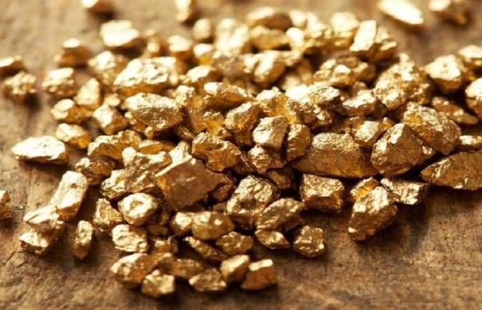 محدث.. الذهب يعزز مكاسبه عالمياً لـ44 دولاراً بعد بيانات أمريكية