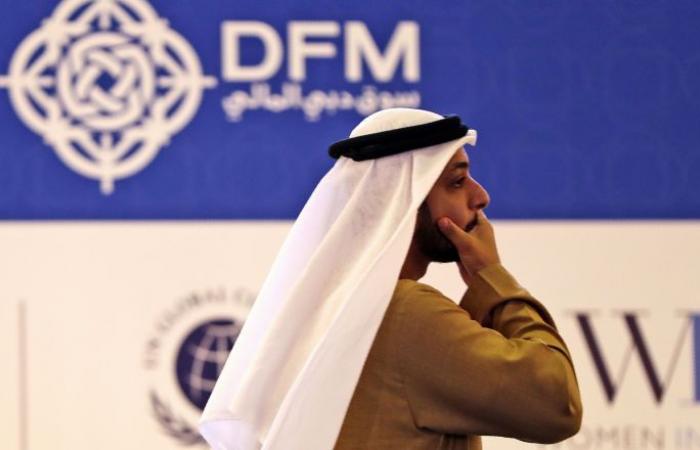 وكالة: دبي تقرر وقف التعيينات الجديدة وخفض الإنفاق
