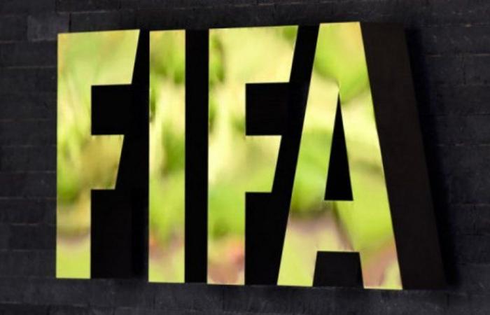 "إنفانتينو": "فيفا" يضع خطة جديدة لتقديم مساعدات مالية لاتحادات كرة القدم