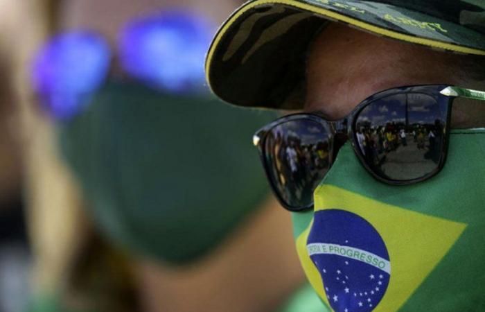 البرازيل تسجل أكثر من 21 ألف إصابة جديدة بكورونا و892 وفاة