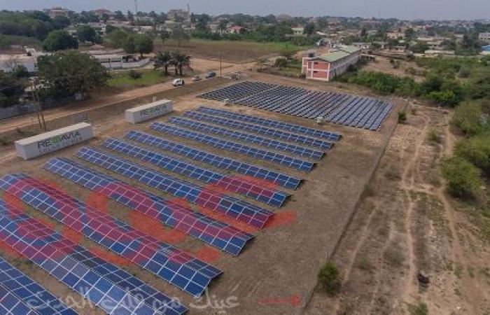 خدمات التأجير المجانيّة لمحطات الطاقة الشمسيّة من ريدافيا للعملاء من الشركات تلاقي شعبية واهتماماً كبيرين في غانا وكينيا