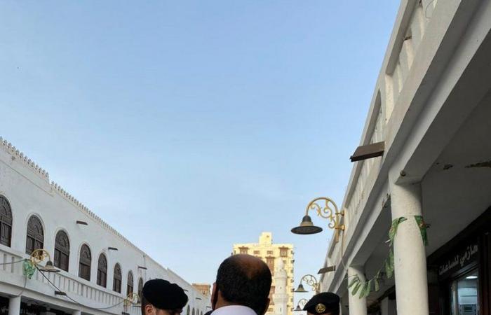 الجهات الأمنية تضبط مخالفات عدم الالتزام بالإجراءات الاحترازية في 4 أحياء بجدة