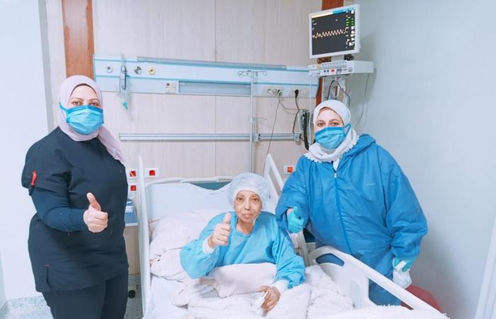 خروج ١٦ متعافى من مستشفى إسنا لعزل مصابي كورونا بالأقصر