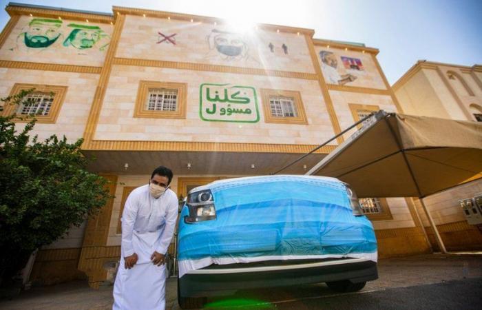أمير مكة يشكر مواطنًا حوَّل واجهات منزله إلى جداريات توعوية حول "كورونا"