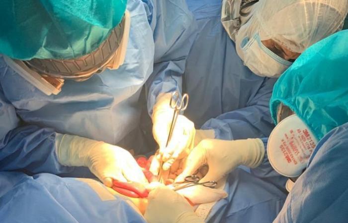 إجراء جراحة استكشافية لطفل مصاب بفيروس كورونا في بني سويف