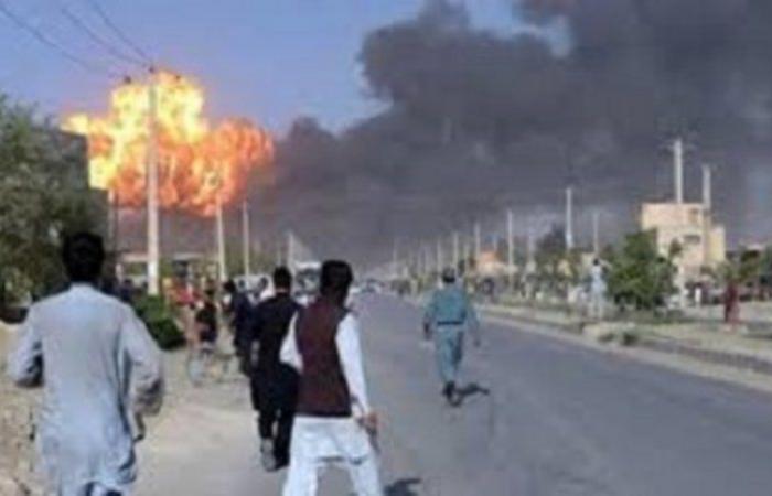 هجوم معقد.. إصابة 43 أفغانياً في اشتباك أعقب انفجار سيارة ملغومة