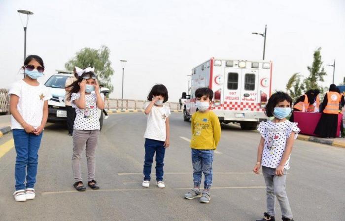 الهلال الأحمر بالباحة يشارك في مبادرة "من أجل صحتنا"
