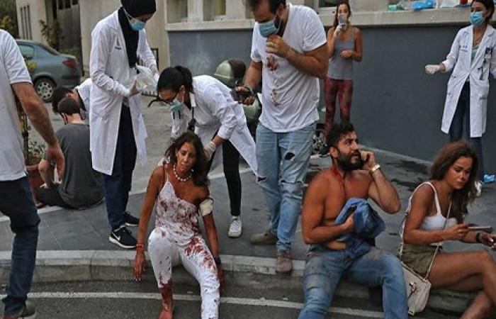 مشاهد مروعة من مستشفى لبناني للعشرات من جرحى انفجار بيروت .. بالفيديو