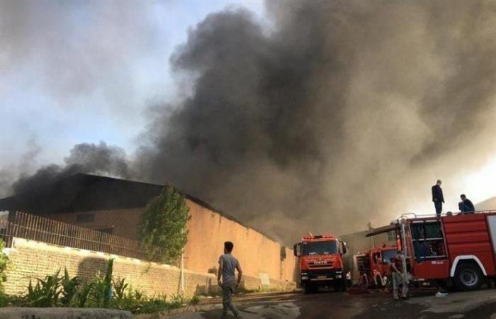 إيران: حرائق غامضة في مدينة صناعية ومركب تجاري (صور)
