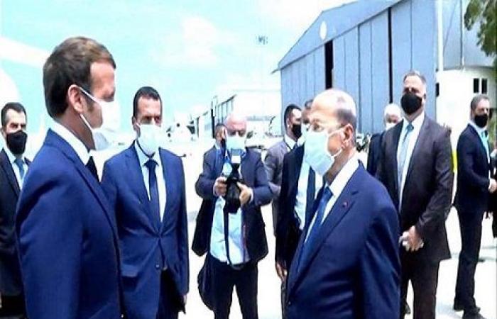 الرئيس الفرنسي يصل إلى بيروت ويؤكد: لبنان ليس وحيدا