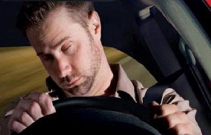"أمن الطرق": 4 نصائح لتفادي النوم أثناء القيادة.. تعرّف عليها