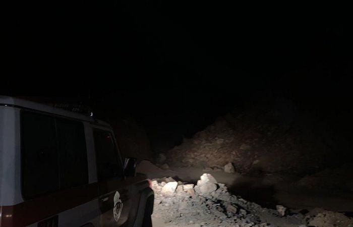 انهيار صخري يغلق عقبة "قدران قنا عسير" ويعزل سكان عدد من القرى