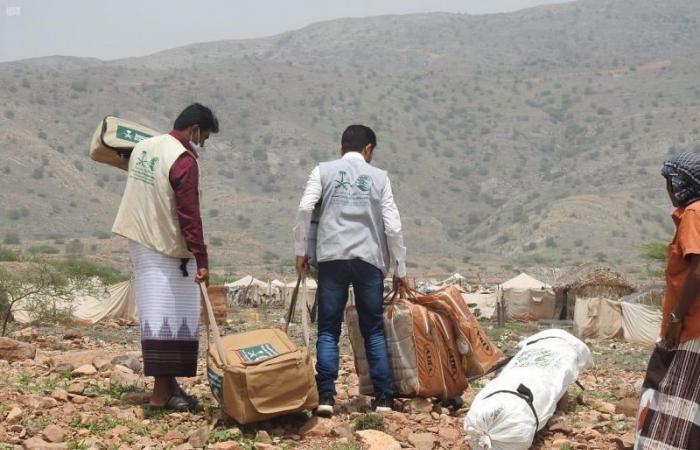 اليمن.. "إغاثي الملك سلمان" يقدم مواد إيوائية لمتضرري سيول "وعلان"