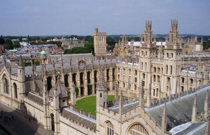 لأول مرة منذ عقد.. جامعة أكسفورد تحتلّ المرتبة الأولى في بريطانيا