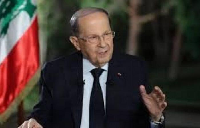 الرئيس اللبناني يدعو إلى إلغاء التوزيع الطائفي للوزارات السيادية